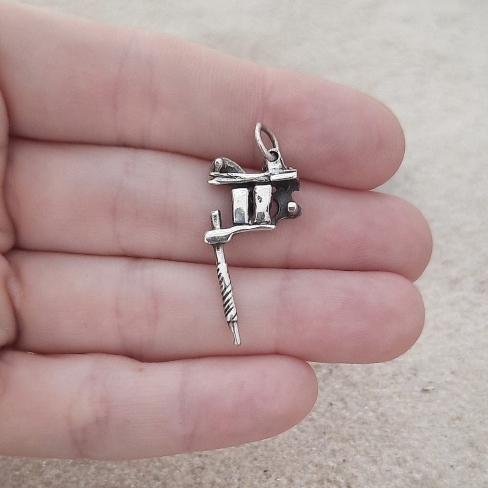 D*l様 925 TATTOOでマシンペンダント NY購入 Good Desig D*l様 925