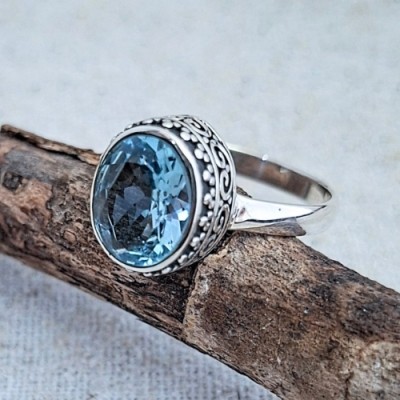 Anel com topázio azul 22348