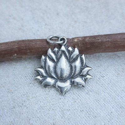 Pingente flor de lótus 8109 Pingente flor de lótus 8109