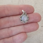 Pingente com pedra da lua flor 7147 Pingente com pedra da lua flor 7147